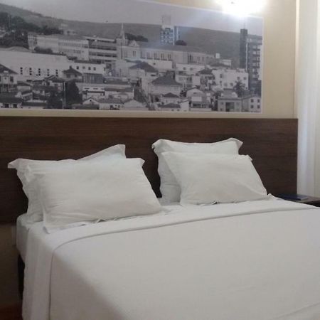Hotel 494 Oliveira-Mg エクステリア 写真