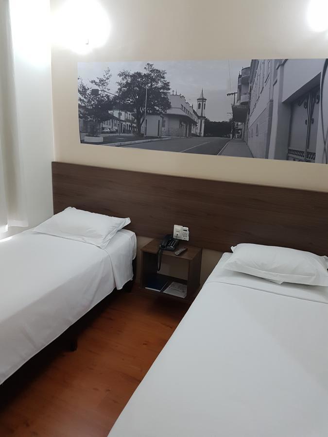 Hotel 494 Oliveira-Mg エクステリア 写真