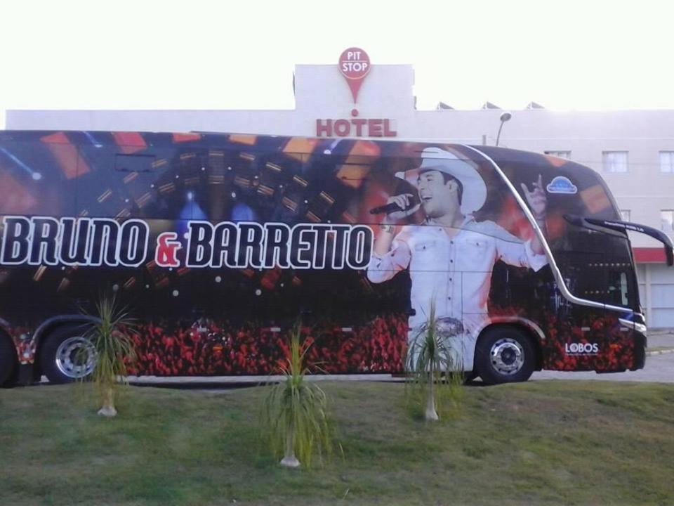 Hotel 494 Oliveira-Mg エクステリア 写真